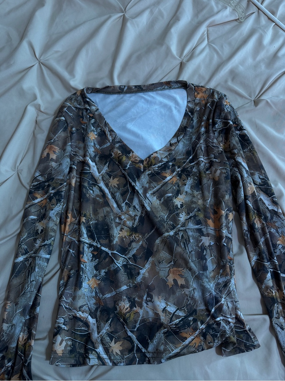 Camo Long Sleeve V-Neck Shirt - Realtree-Style